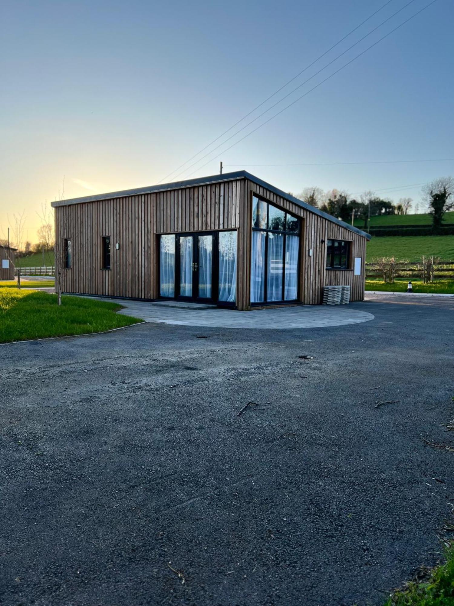Killyfole Lakeside Lodges Corranny Exterior foto
